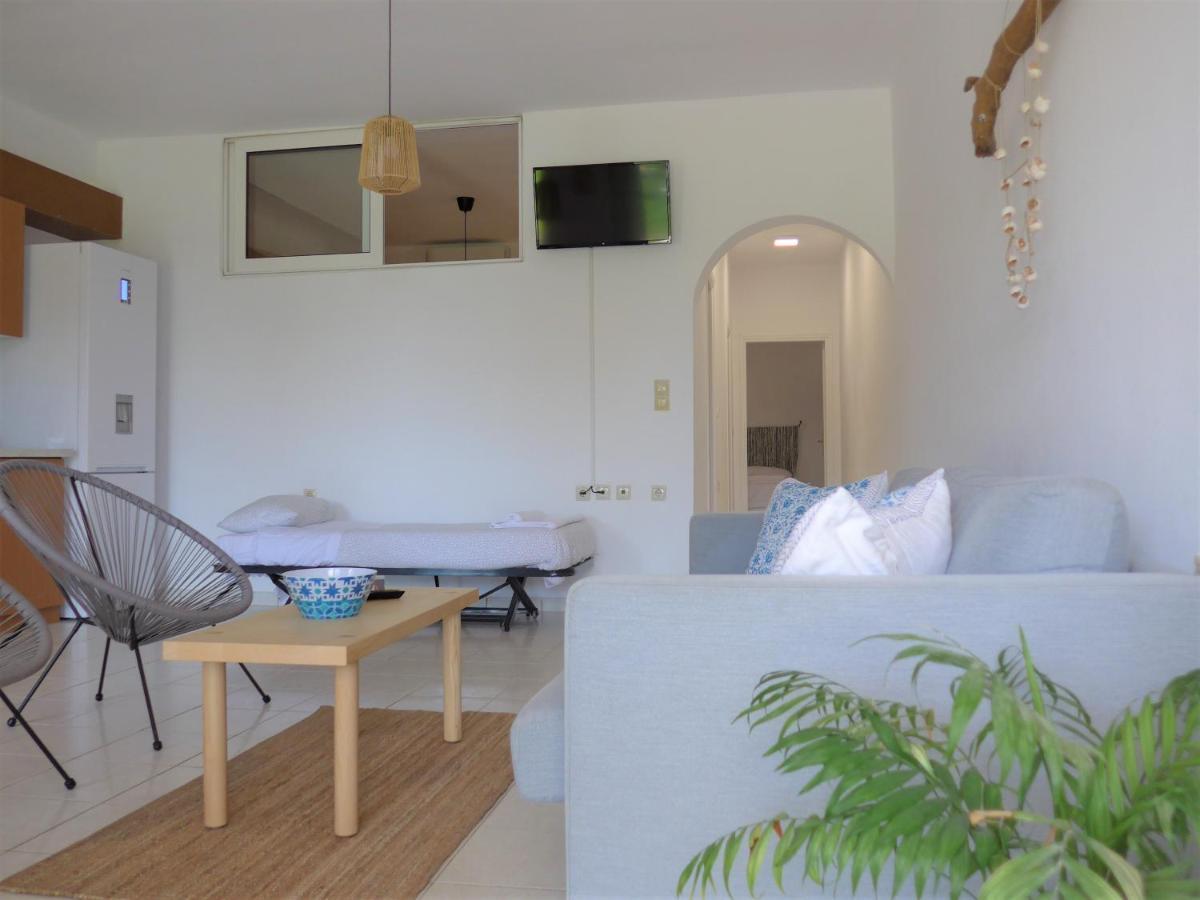 Kalamaki Plaza Apartments ภายนอก รูปภาพ