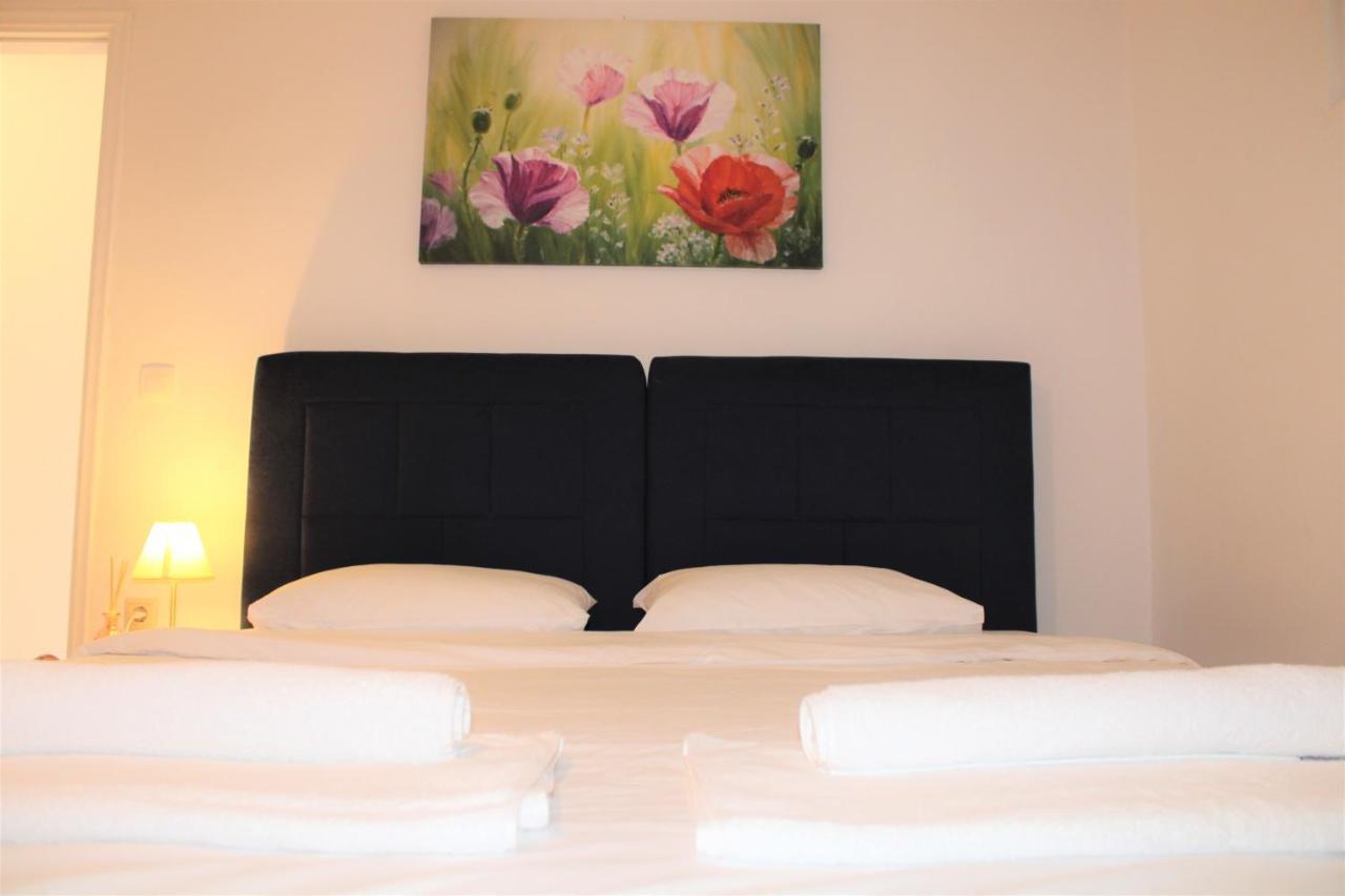 Kalamaki Plaza Apartments ภายนอก รูปภาพ