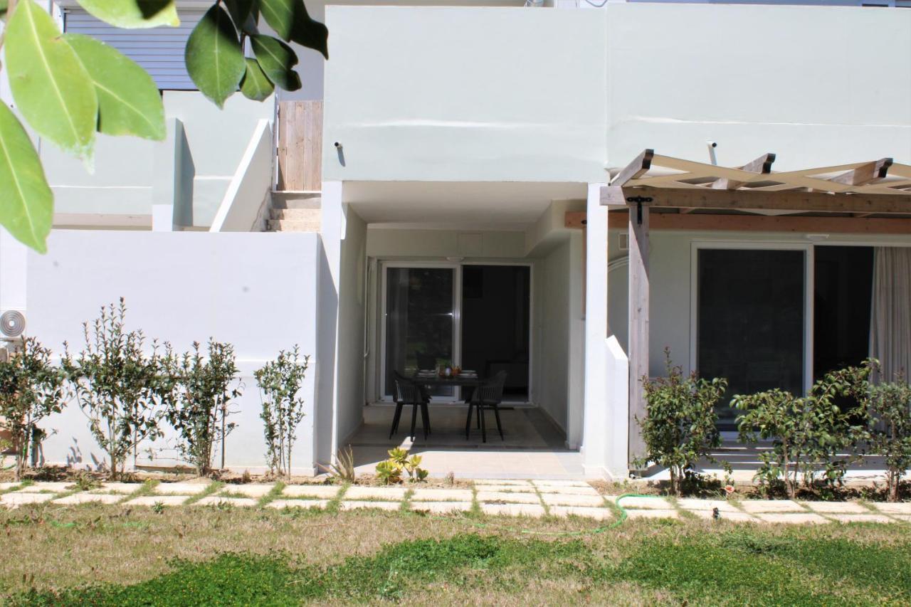 Kalamaki Plaza Apartments ภายนอก รูปภาพ