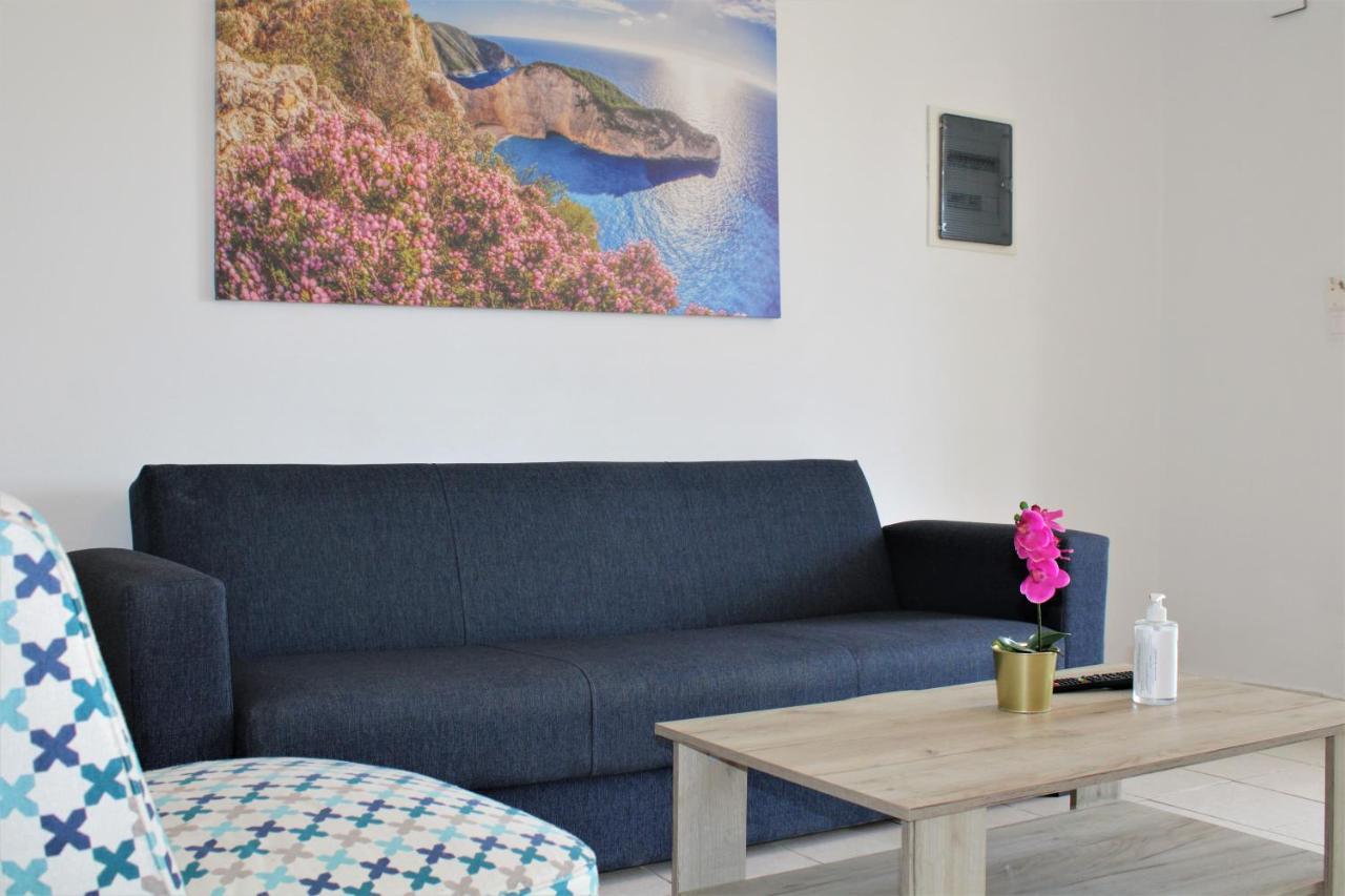 Kalamaki Plaza Apartments ภายนอก รูปภาพ